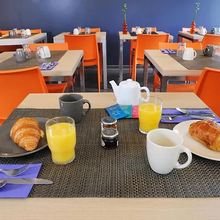 Séjours&affaires Ferrand Park République Appart hôtel 2*