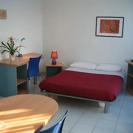 Séjours&affaires Ferrand Park République Appart hôtel 2*