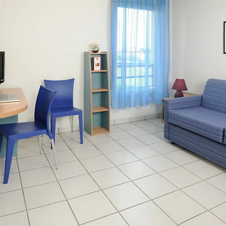 Séjours&affaires Ferrand Park République Appart hôtel 2*